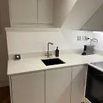 Luxury One Bed Penthouse In D2 *