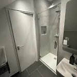 Luxury One Bed Penthouse In D2 Apartamento *