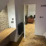 Luxury One Bed Penthouse In D2 دبلن