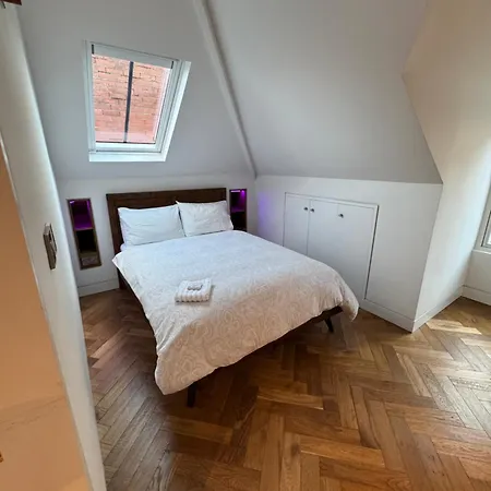 Luxury One Bed Penthouse In D2 شقة دبلن