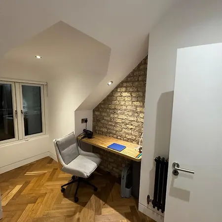 Apartment Luxury One Bed Penthouse In D2 Dublin