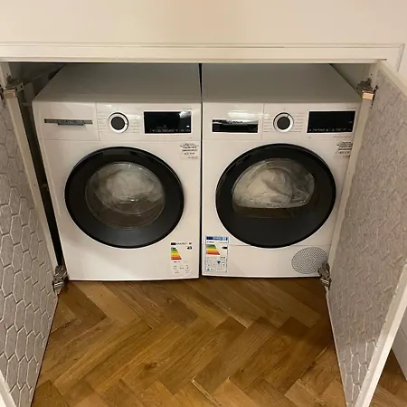 Luxury One Bed Penthouse In D2 Apartment