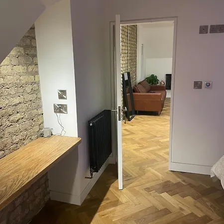 Luxury One Bed Penthouse In D2 Дублин